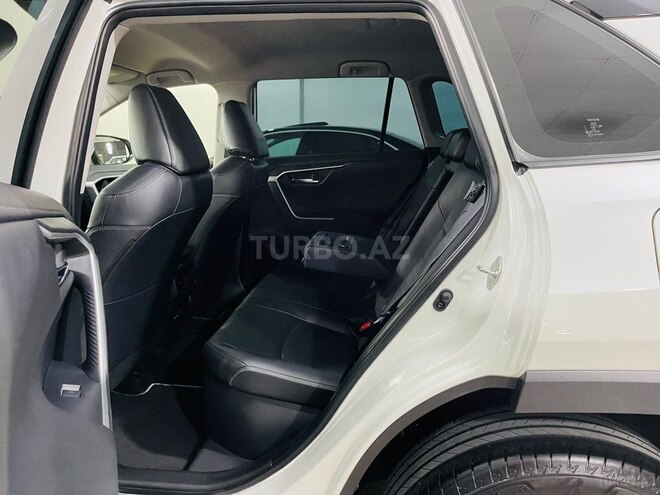 Toyota RAV4 2022, 32,000 km - 2.5 l - Bakı