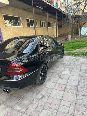 Mercedes C 240 2000, 231,247 km - 2.6 l - Bakı