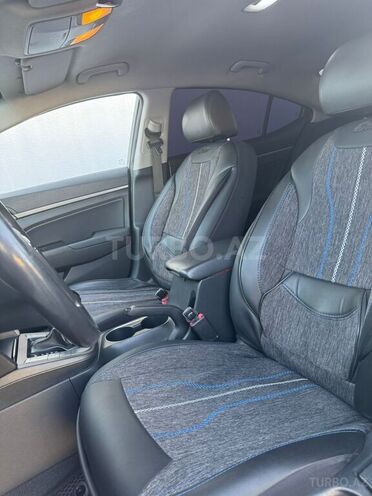 Hyundai Avante 2015, 229,814 km - 1.6 л - Ağcabədi