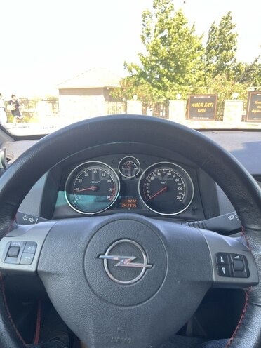 Opel Astra 2006, 241,000 km - 1.8 л - Bakı