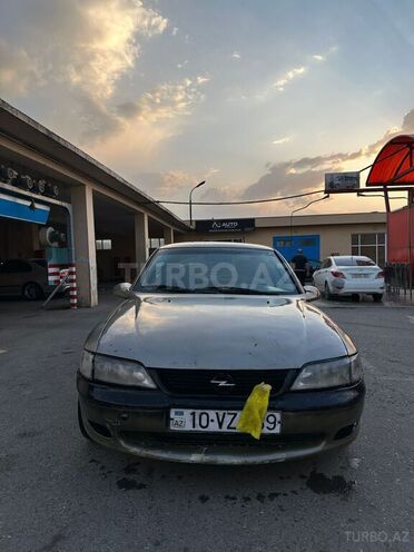 Opel Vectra 1996, 211,112 km - 1.6 l - Gəncə