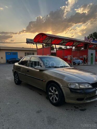 Opel Vectra 1996, 211,112 km - 1.6 l - Gəncə