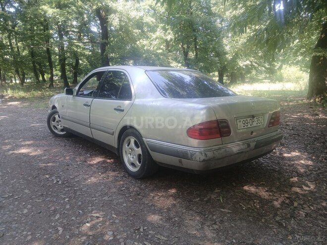 Mercedes E 220 d 1998, 687,643 km - 2.2 l - Masallı