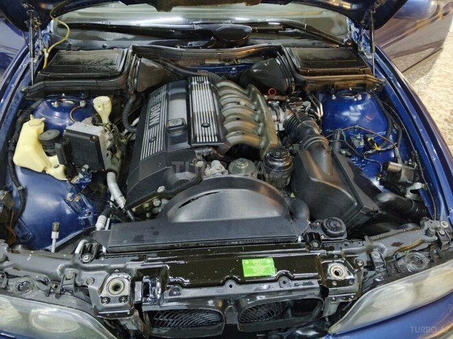 BMW 528 1999, 350,000 km - 2.8 l - Bakı