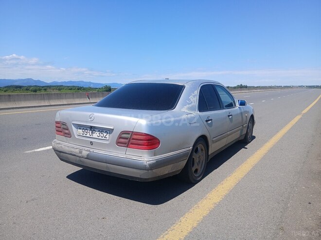 Mercedes E 220 d 1998, 687,643 km - 2.2 l - Masallı