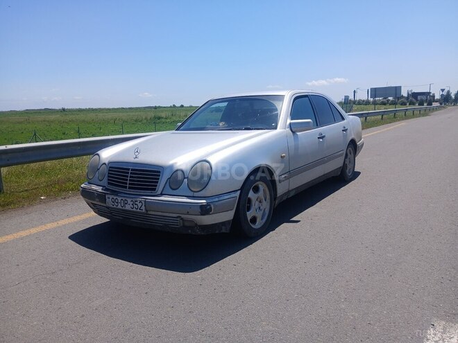 Mercedes E 220 d 1998, 687,643 km - 2.2 l - Masallı