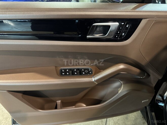 Porsche Cayenne E-Hybrid-15