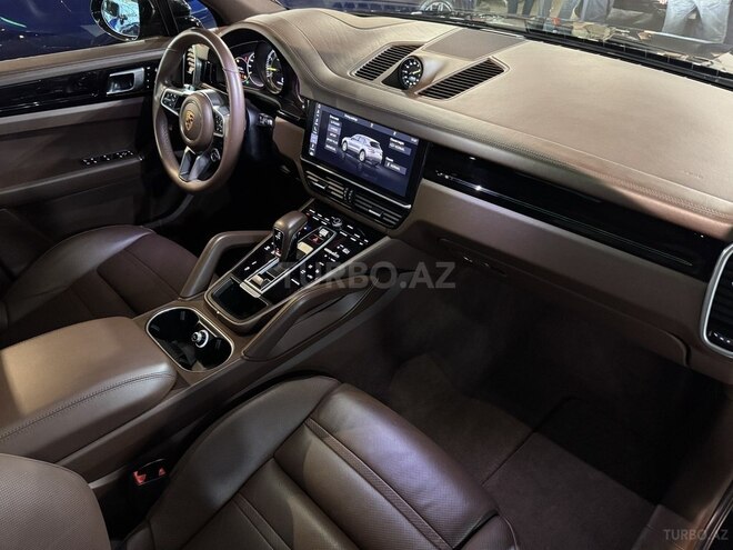 Porsche Cayenne E-Hybrid-11