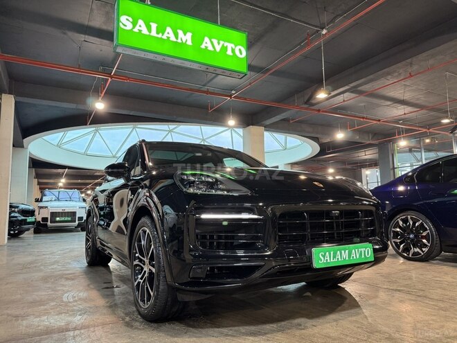 Porsche Cayenne E-Hybrid-1
