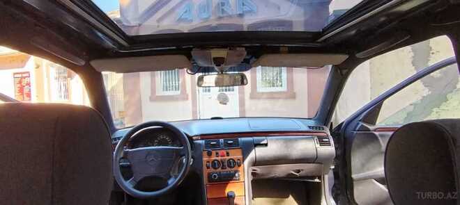 Mercedes E 220 d 1999, 234,123 km - 2.2 л - Bakı