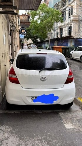 Hyundai i20 2010, 218,000 km - 1.4 л - Bakı