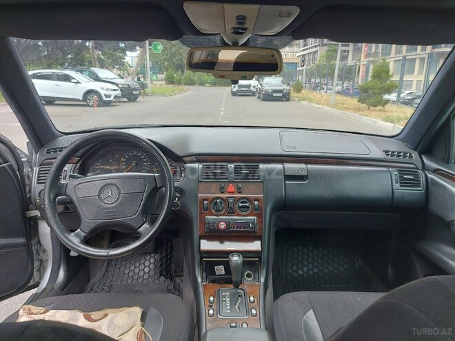 Mercedes E 200 1996, 341,000 km - 2.0 l - Bakı