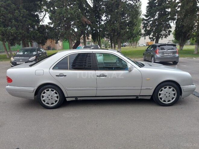 Mercedes E 200 1996, 341,000 km - 2.0 l - Bakı