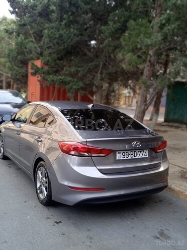 Hyundai Elantra 2017, 259,104 km - 2.0 l - Bakı