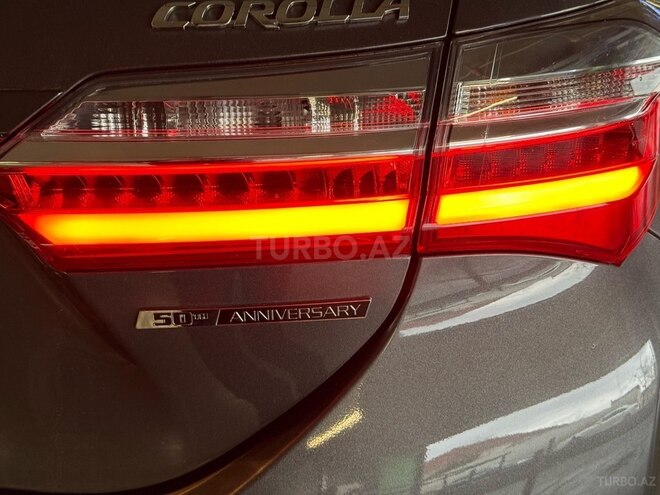 Toyota Corolla 2017, 157,000 km - 1.8 l - Bakı