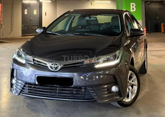 Toyota Corolla 2017, 157,000 km - 1.8 l - Bakı