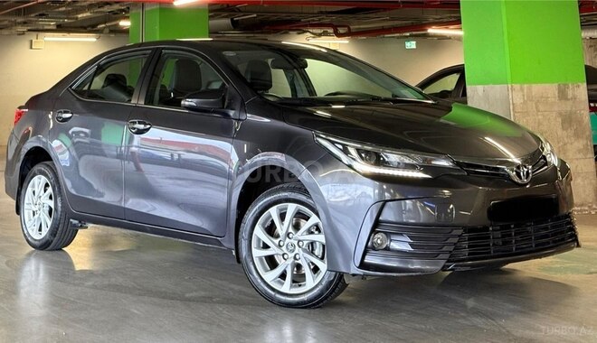 Toyota Corolla 2017, 157,000 km - 1.8 l - Bakı