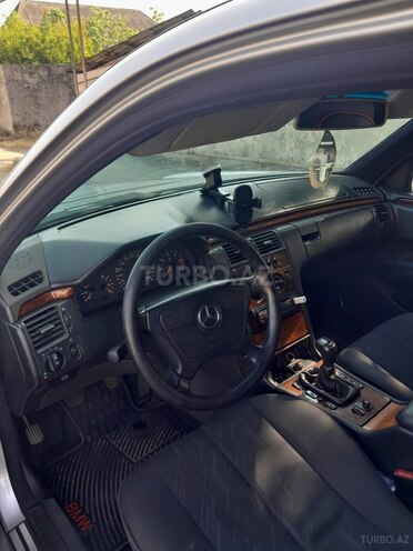 Mercedes E 220 d 1999, 500,779 km - 2.2 l - Bakı