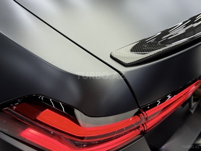BMW M5-26