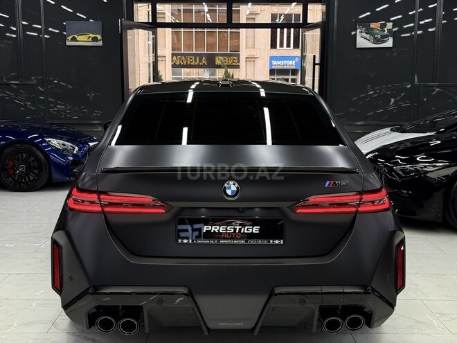 BMW M5-6