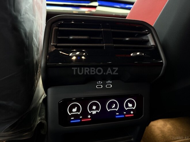 BMW M5-16