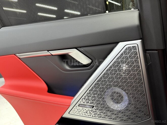 BMW M5-18
