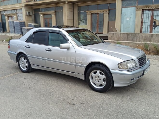 Mercedes C 240 2000, 297,000 km - 2.4 l - Bakı