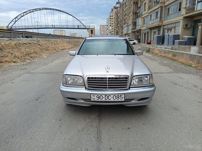 Mercedes C 240 2000, 297,000 km - 2.4 l - Bakı