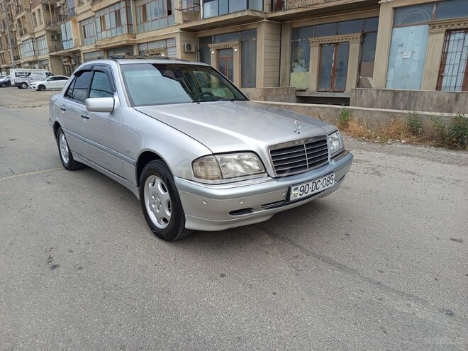 Mercedes C 240 2000, 297,000 km - 2.4 l - Bakı