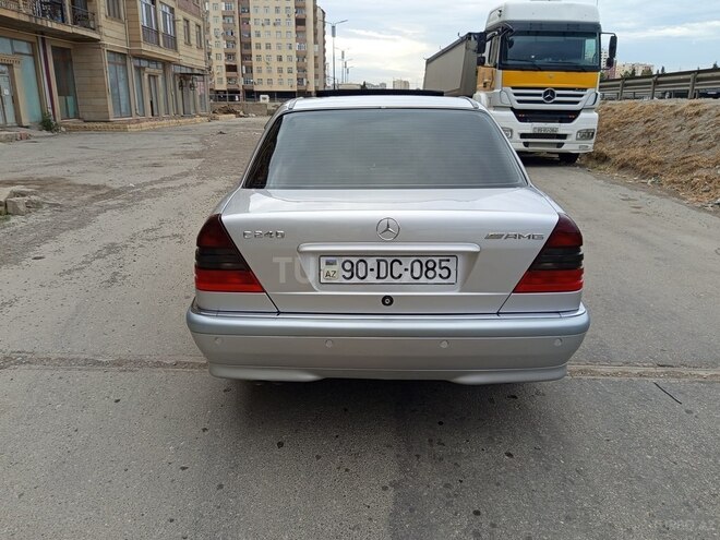 Mercedes C 240 2000, 297,000 km - 2.4 l - Bakı