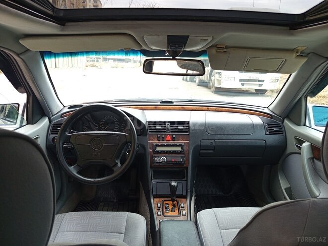 Mercedes C 240 2000, 297,000 km - 2.4 l - Bakı