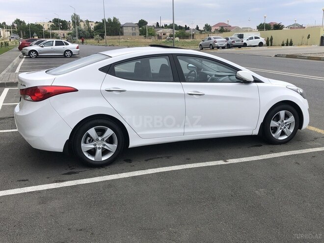 Hyundai Elantra 2013, 176,982 km - 1.6 л - Sumqayıt