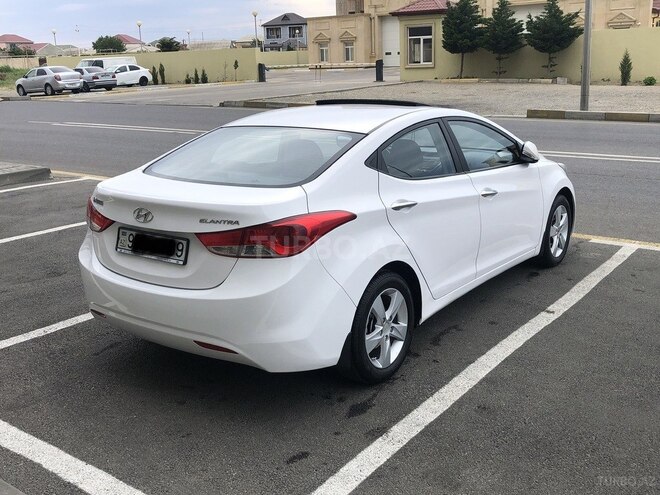 Hyundai Elantra 2013, 176,982 km - 1.6 л - Sumqayıt