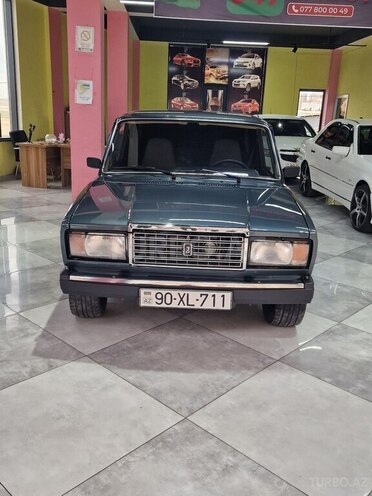 LADA (VAZ) 2107-1