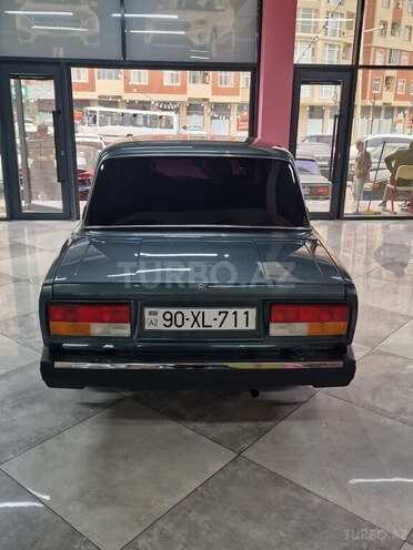 LADA (VAZ) 2107-2