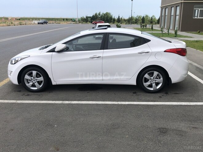 Hyundai Elantra 2013, 176,982 km - 1.6 л - Sumqayıt