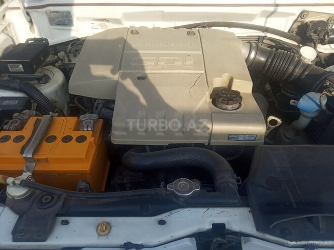Mitsubishi Pajero io 1999, 280,000 km - 1.8 л - Bakı
