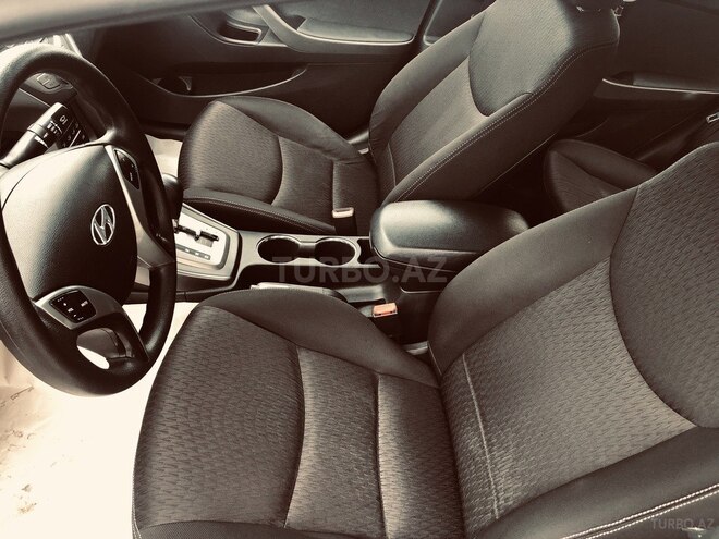 Hyundai Elantra 2013, 176,982 km - 1.6 л - Sumqayıt