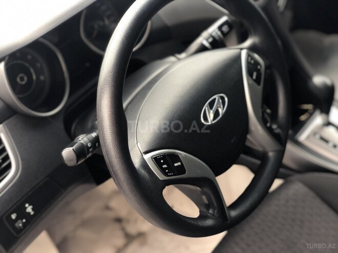 Hyundai Elantra 2013, 176,982 km - 1.6 л - Sumqayıt