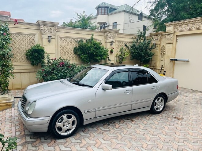 Mercedes E 240 1999, 241,000 km - 2.4 л - Bakı