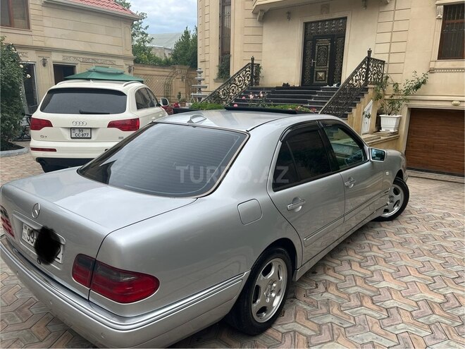 Mercedes E 240 1999, 241,000 km - 2.4 л - Bakı
