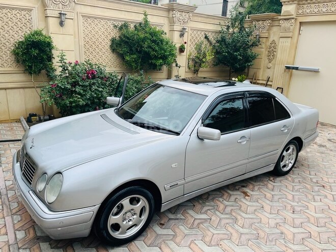 Mercedes E 240 1999, 241,000 km - 2.4 л - Bakı