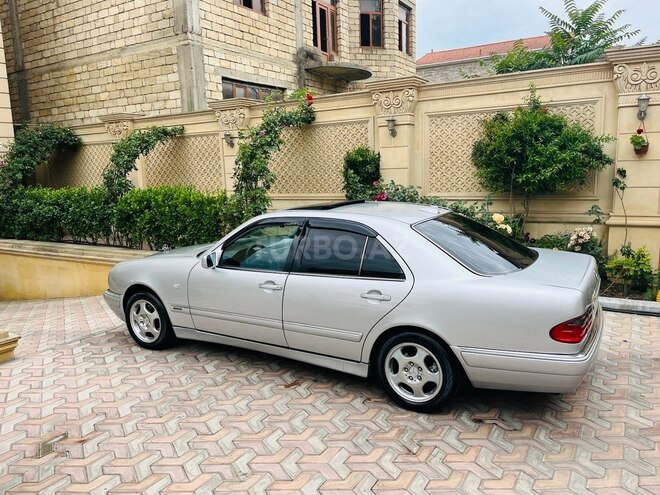 Mercedes E 240 1999, 241,000 km - 2.4 л - Bakı