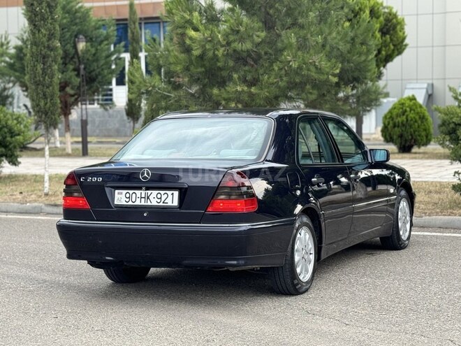 Mercedes C 200 2000, 321,000 km - 2.0 l - Saatlı