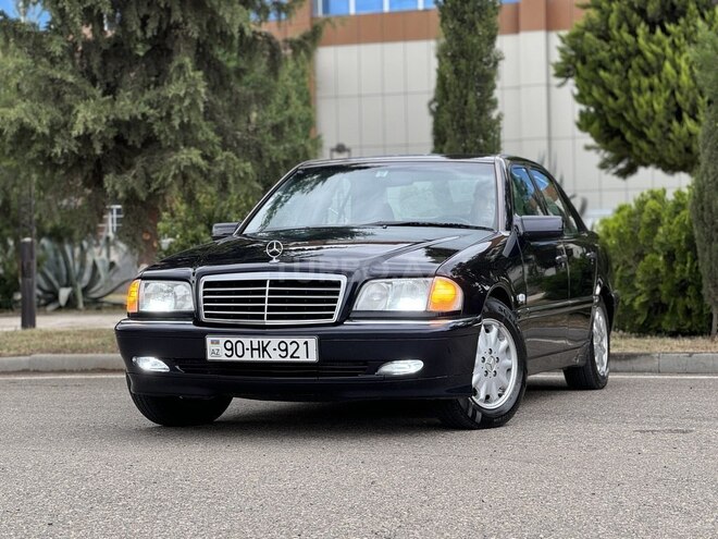 Mercedes C 200 2000, 321,000 km - 2.0 l - Saatlı