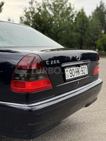 Mercedes C 200 2000, 321,000 km - 2.0 l - Saatlı