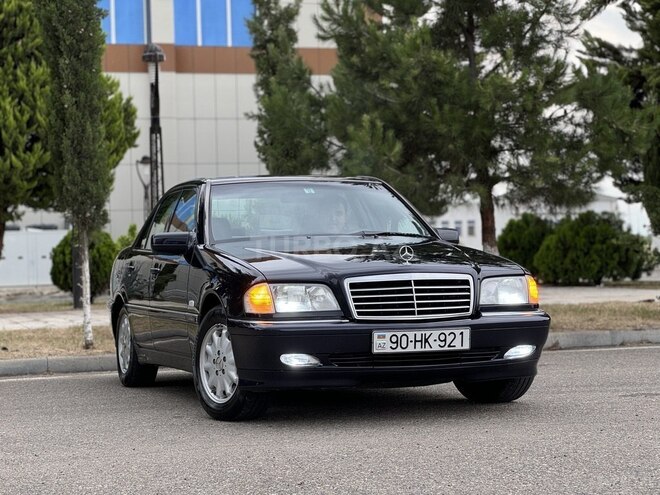 Mercedes C 200 2000, 321,000 km - 2.0 l - Saatlı