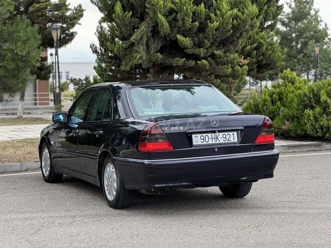 Mercedes C 200 2000, 321,000 km - 2.0 l - Saatlı