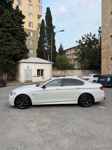 BMW 528 2014, 290,000 km - 2.0 l - Bakı