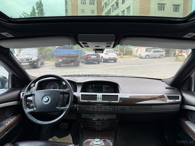 BMW 745 2002, 280,000 km - 4.4 l - Bakı